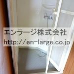 2F (内装)
