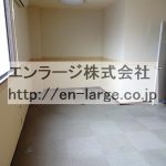  (内装)
