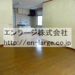 1F (内装)