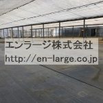 右 (内装)