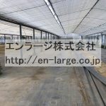 右 (内装)