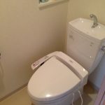 トイレ　現入居者様入居前写真です