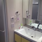 洗面台　現入居者様入居前写真です