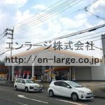 ガソリンスタンド営業中 (周辺)