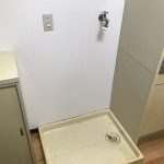 室内洗濯機置場 　現入居者様入居前の写真です。