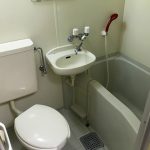 現入居者様入居前の写真です。 (風呂)