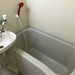現入居者様入居前の写真です。 (風呂)