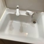 洗面台　現入居者様入居前の写真です。