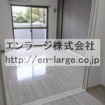  (内装)