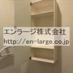 トイレ　棚　102号室の写真です。