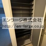 下駄箱　205号室の写真です。 (玄関)
