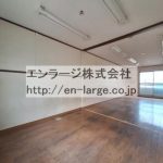  (内装)