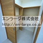 2F (内装)