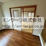  (内装)
