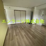  (内装)