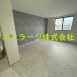  (内装)