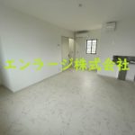  (内装)