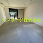  (内装)