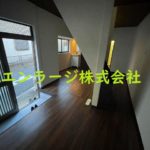  (内装)