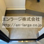 102号室の写真です。 (玄関)