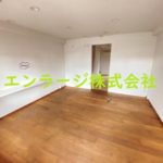  (内装)