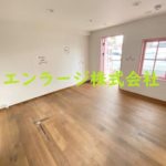  (内装)