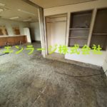  (内装)