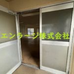 入口 (外観)